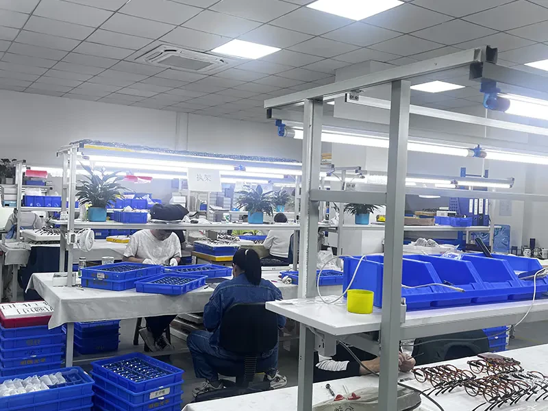How oem eyewear manufacturing works